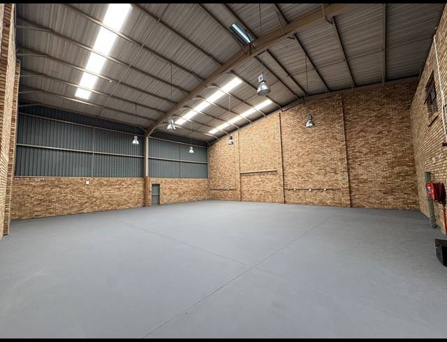 400M² WAREHOUSE TO LET IN LINBRO PARK